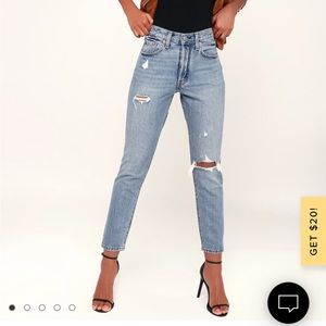 NWT Lulu’s - Levi’s 501 distressed light wash skinny jeans